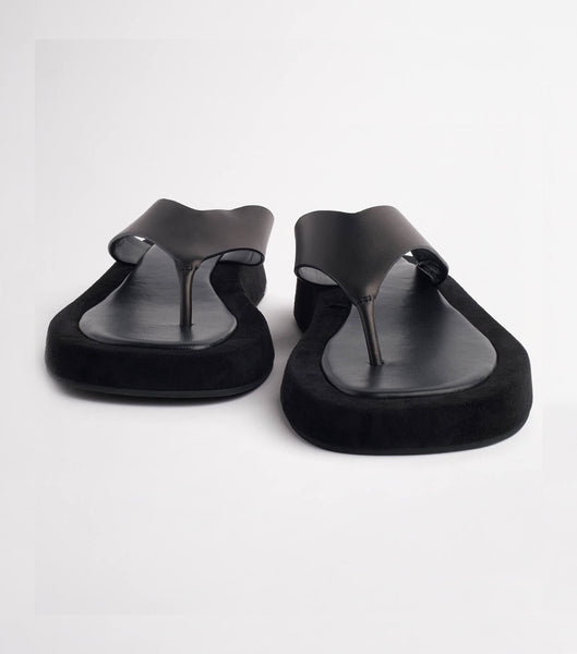 Tony Bianco Ives Black Como 3.5cm スライドサンダル 黒 | JPEAH37448